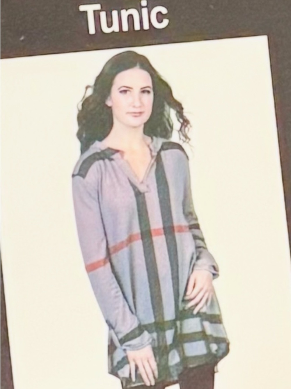 🌺NWT Navy and Cream Plaid Button Sleeve Tunic Top